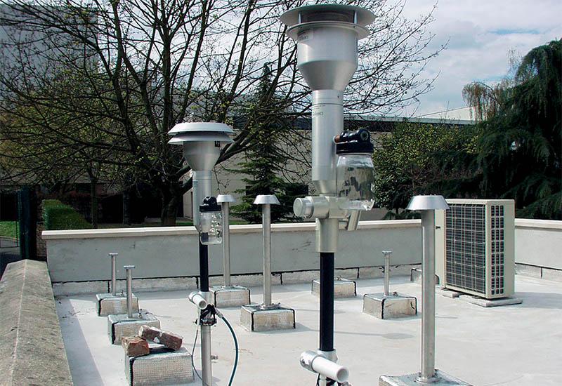 Dispositif de surveillance de la qualité de l'air intérieur 
